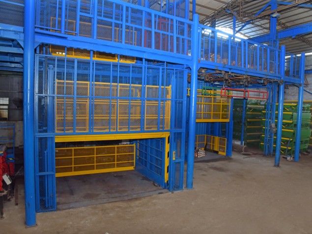 重載型液壓升降機