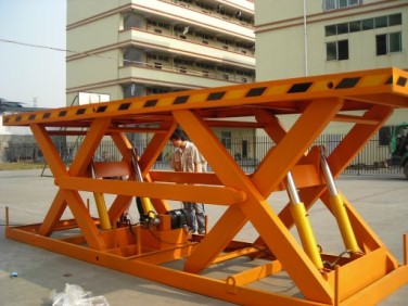 雙排單層剪叉升降臺(tái)