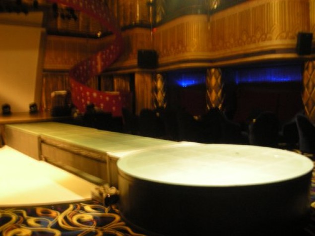 酒吧旋轉升降舞臺