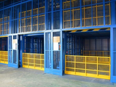 導軌式升降機廠家直銷 導軌直頂式升降機 直頂式封閉升降平臺