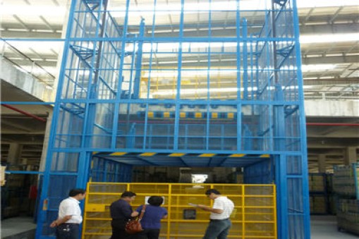 警鐘長鳴，貨運電梯意外跌落，怎么規范市場，做安全的升降平臺設備