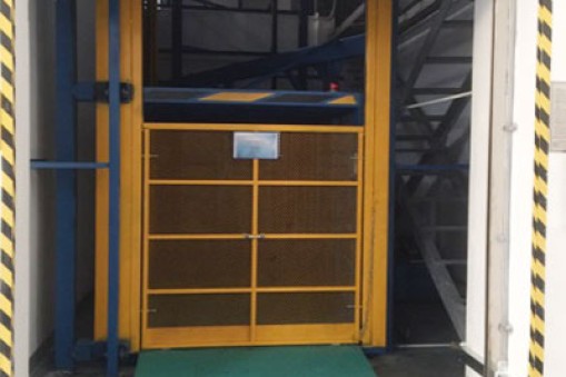 在使用升降機之前要做好哪些檢查？