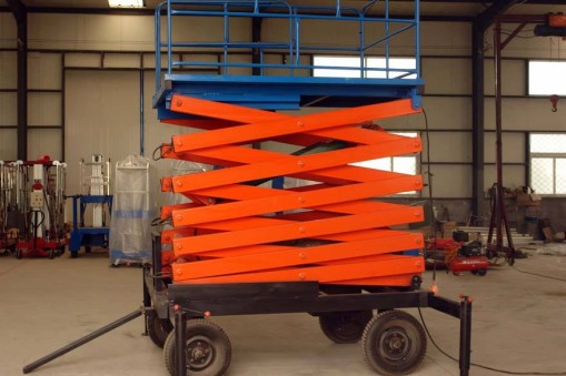 升降平臺車調節過程中需要注意什么？