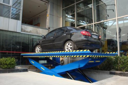 佛山汽車升降機(jī)廠家 多少錢？