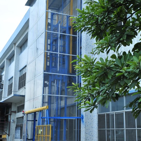 現(xiàn)代家居升降機安裝