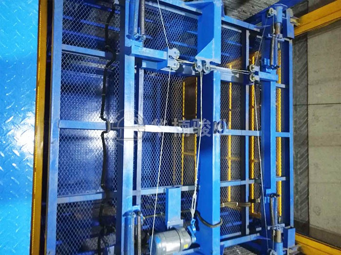 導軌鏈條式液壓升降平臺的優勢和功能簡介