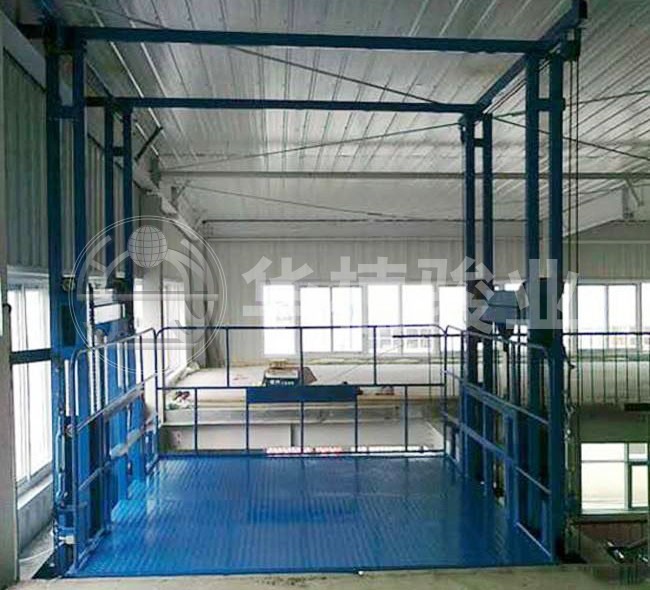 淺談電控系統對導軌式升降機的重要性