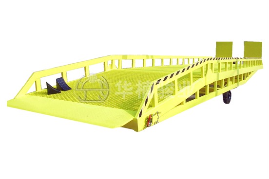 淺談移動登車橋在物流行業的重要性 淺談移動登車橋在物流行業的重要性