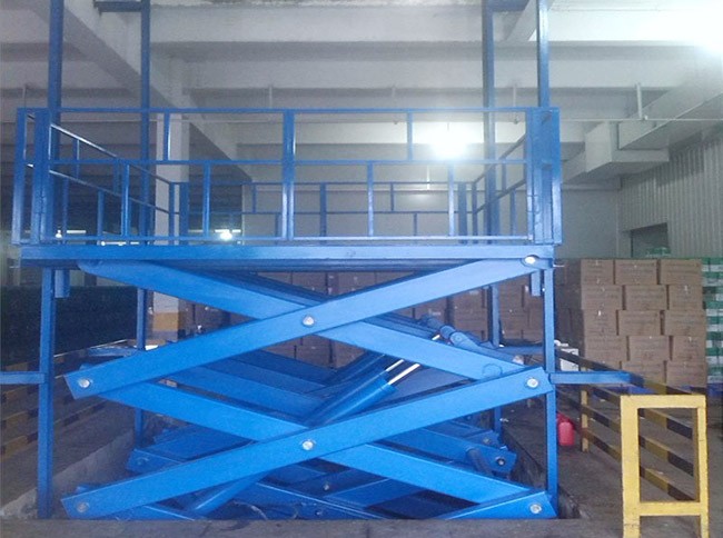 黑龍江升降機廠家、導軌式升降平臺廠家